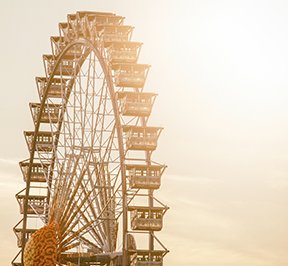 Chicago ferris wheel under a dreamy sunset.