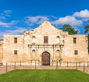 The exterior and front door of The Alamo, San Antonio, Texas.